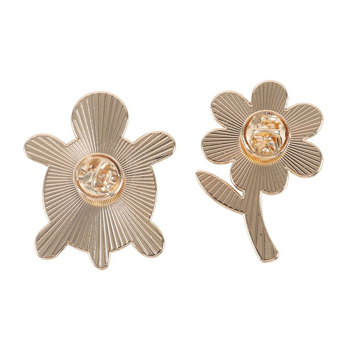 Set of 2 Turtle and Flower Pin Badges, image 5 of 6