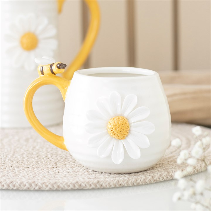 3D Daisy and Honey Bee Mug, image 2 of 5