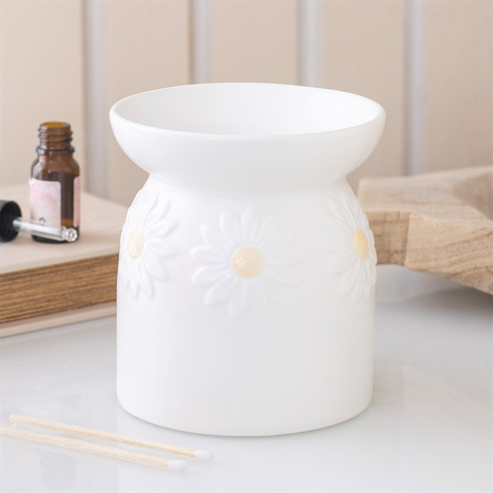 White Daisy Chain Oil Burner, image 2 of 5
